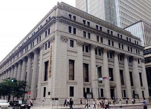 海外在住者が銀行口座を維持・開設できる日本の銀行７行はココ